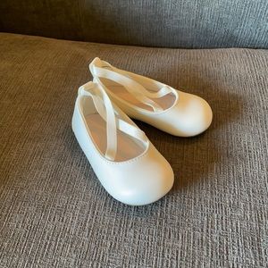 Girls ballet flats